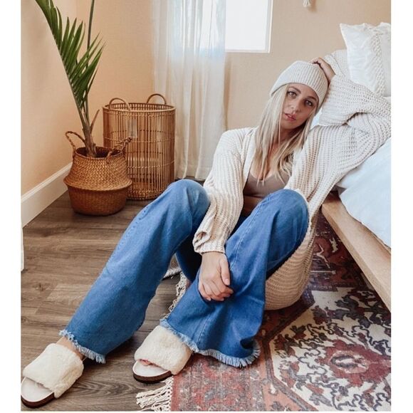 “THE GLORIA” Vintage Vibin’ Frayed Hem Pull On Bells - Picture 9 of 16